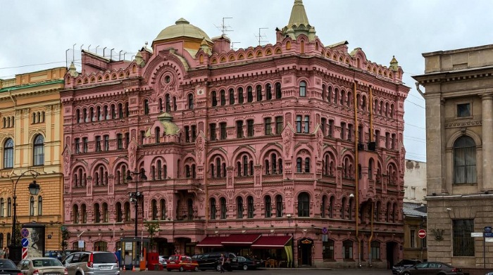 Экскурсии в Санкт-Петербурге. Автобусные, обзорные, пешеходные по крышам, ночные, авторские, водные. Цены