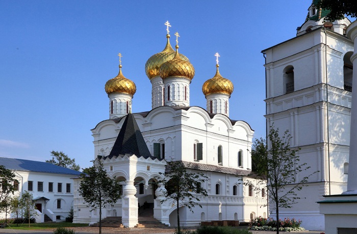 Экскурсии по Золотому кольцу из Москвы на теплоходе, автобусе, автомобиле. Цены, отзывы