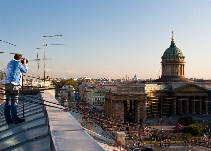 Где погулять в Санкт-Петербурге ночью, вечером, с девушкой, ребенком на праздники, выходные