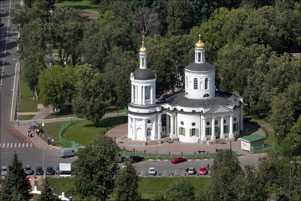 Куда поехать на выходные из Москвы на машине, электричке в Подмосковье. Туры выходного дня в Европу