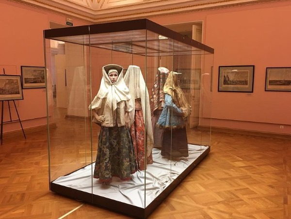 Михайловский замок в Санкт Петербурге. Описание, адрес, часы работы, выставки, экскурсии