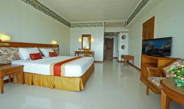 Отель Pattaya Park Beach Resort 3* (Паттайя Парк в Паттайе). Фото, отзывы