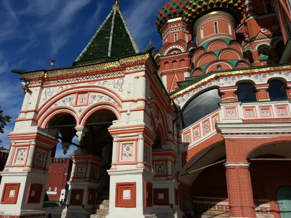 Покровский Собор в Москве. Кем построен Храм Василия Блаженного на Красной площади, история