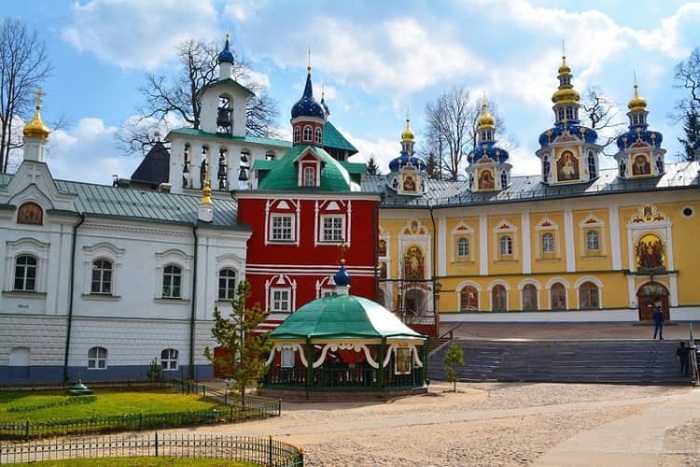 Псковско-печерский монастырь. Пещеры, фото, история, как добраться