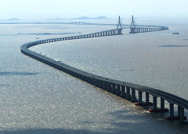 Самый длинный мост в мире над водой, морем, в России, Европе, Китае, пешеходные, подвесные, вантовый, автомобильный