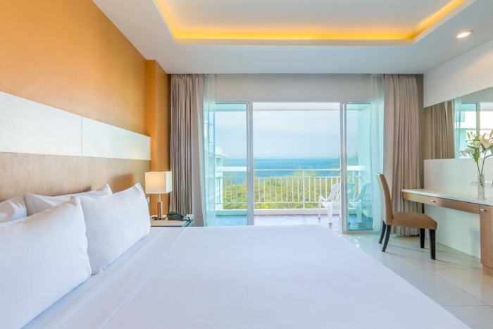 Chanalai Hillside Resort 4*, Phuket, Karon. Фото отеля, цены, отзывы