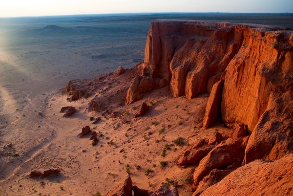 Самые большие пустыни в мире по площади. Названия, где находятся, фото и характеристики