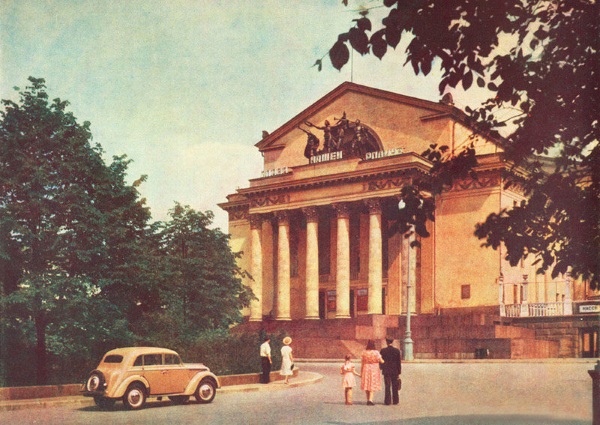 Дворец на Яузе. Фото зала, удобные места, как видно. Схема, как добраться