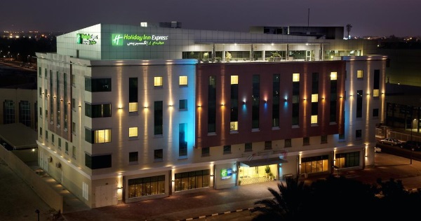 Holiday Inn Express Jumeirah 2* Дубай, Джумейра, ОАЭ. Отзывы, фото отеля, цены