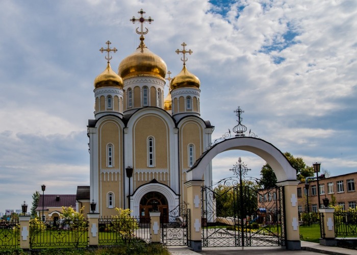 Храм Спиридона Тримифунтского Приход в Нагатинском затоне. История, иконы, расписание богослужений, фото, адрес, как добраться