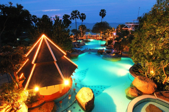 Long Beach Garden Hotel & SPA 4* отель в Паттайе, Таиланд. Отзывы, фото, цены