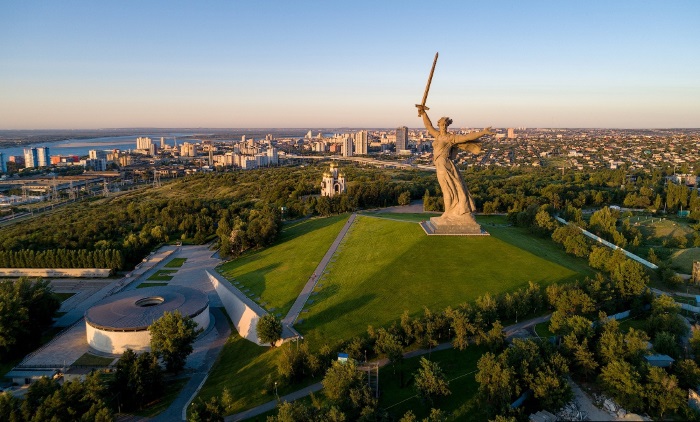 Восточно-европейская равнина. Преобладающие высоты, фото, тектоническая структура, ископаемые, возраст, города, климат, природные зоны