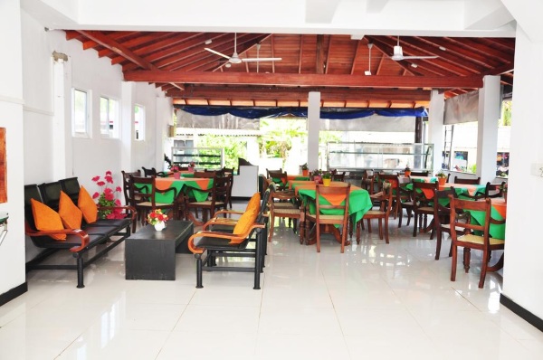 Blue Sky Hotel Hikkaduwa 3* Шри-Ланка. Отзывы, фото, видео, цены