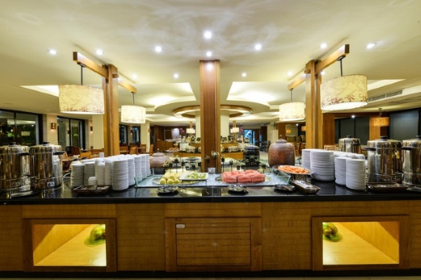 Naithonburi Beach Resort 4* Таиланд, Пхукет. Отзывы, фото отеля, цены