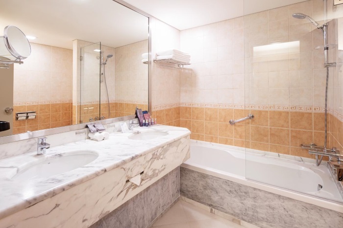 Occidental Grand Hotel Sharjah 4 Шарджа, ОАЭ. Отзывы, фото отеля, цены