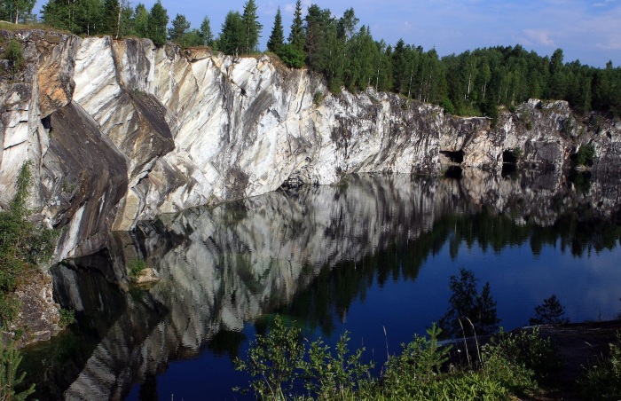 Самые красивые места в России для отдыха летом и зимой. Фото
