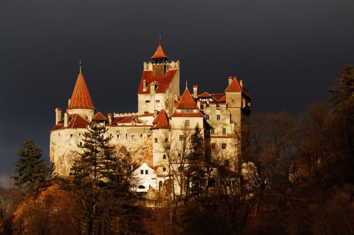 Самые красивые средневековые замки в мире. Топ-10 старинных, фото, история, где находятся