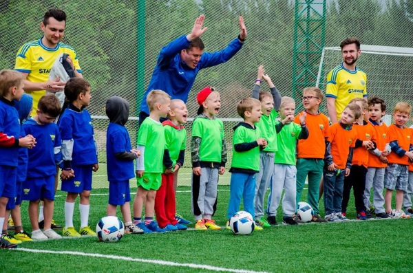 Какую мед страховку лучше покупать в спорт лагерь