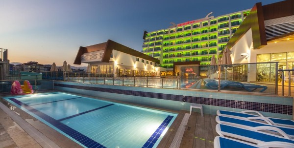 5 отель sun star resort hotel что рядом находится