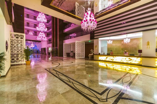 5 отель sun star resort hotel что рядом находится