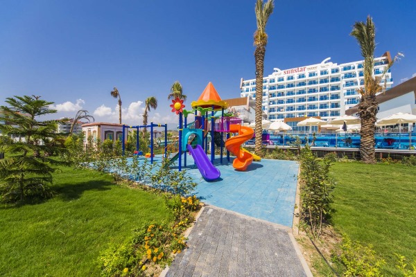 5 отель sun star resort hotel что рядом находится