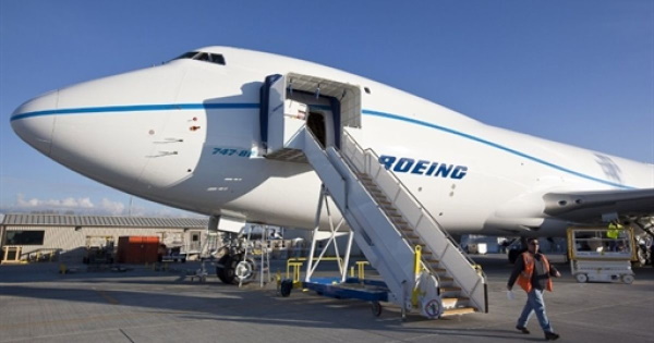 Боинг 747. Фото, схема салона -8 -300 -400 -800, вместимость пассажиров, какие места лучше