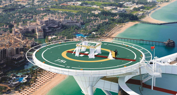 Семизвездочный отель в Дубае Burj al Arab. Фото, видео, цены, отзывы