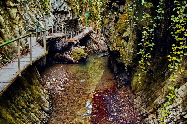 лунный камень свирское ущелье история. Смотреть фото лунный камень свирское ущелье история. Смотреть картинку лунный камень свирское ущелье история. Картинка про лунный камень свирское ущелье история. Фото лунный камень свирское ущелье история