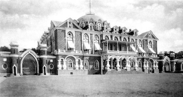 Петровский Путевой дворец в Москве. История, фото, отель, экскурсии, интересные факты