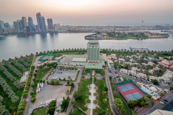 Hotel Holiday International Sharjah 4* (Холидей Интернациональ) ОАЭ/Шарджа. Отзывы, фото, цены