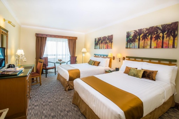 Hotel Holiday International Sharjah 4* (Холидей Интернациональ) ОАЭ/Шарджа. Отзывы, фото, цены