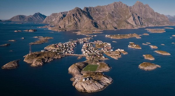 Лофотенские острова (Lofoten Islands) на карте, Норвегия. Фото, как добраться, рыбалка, туры, что посмотреть