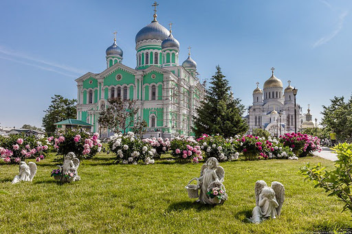 Паломнические поездки в Дивеево из Москвы, Рязани, Курска, Ульяновска, Нижнего Новгорода на автобусе, поезде. Расписание, цены