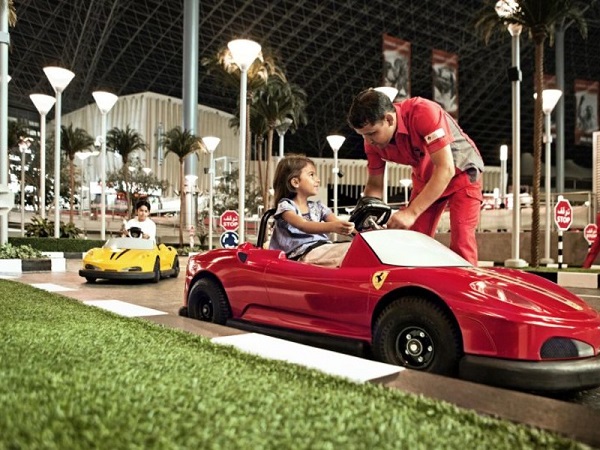 Парк Феррари, Абу-Даби (Ferrari World Abu Dhabi). Фото, цены, как добраться