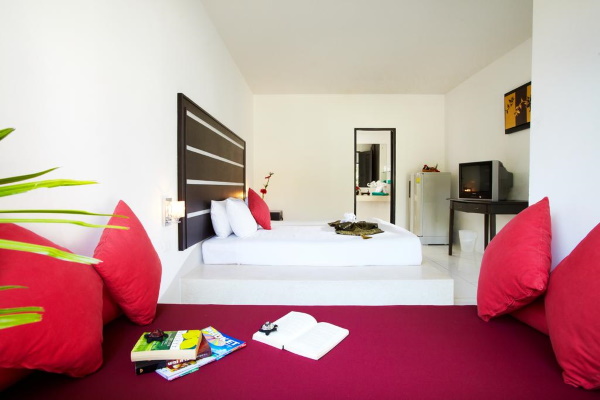 Nai Yang Beach Resort & Spa 4* (Най Янг Бич Резорт) Таиланд/Пхукет. Отзывы, фото, цены