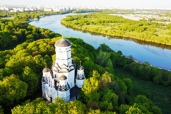 Храм (церковь) Усекновения главы Иоанна Предтечи в Коломенском. Расписание служб, история, фото