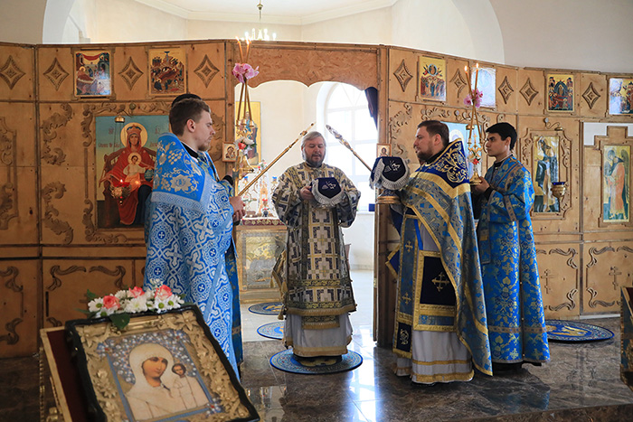 Державный Храм иконы Божией Матери, Донецк, Ростовская область