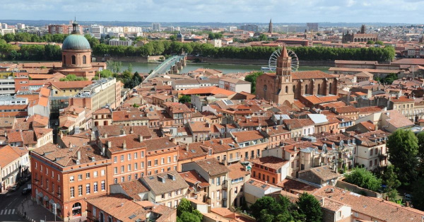 Самые крупные города Франции по численности населения, площади
