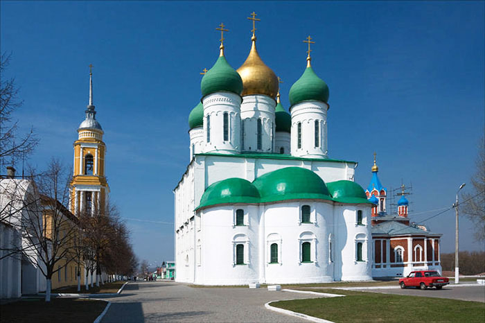 успенский кафедральный собор в коломне расписание богослужений
