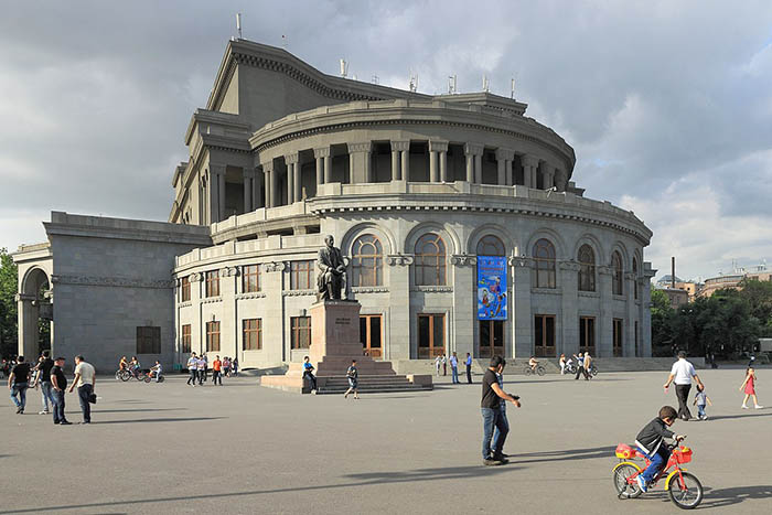 Ереван, Армения. Фото города, улиц с высоты