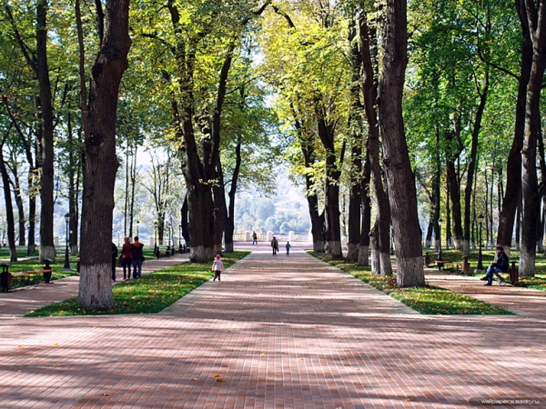 Парк циолковского калуга фото