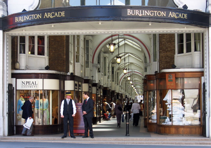 Улица Пикадилли в Лондоне. Фото, Piccadilly на карте, чем знаменита