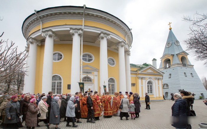 Храм Кулич и Пасха в Санкт-Петербурге. Расписание богослужений