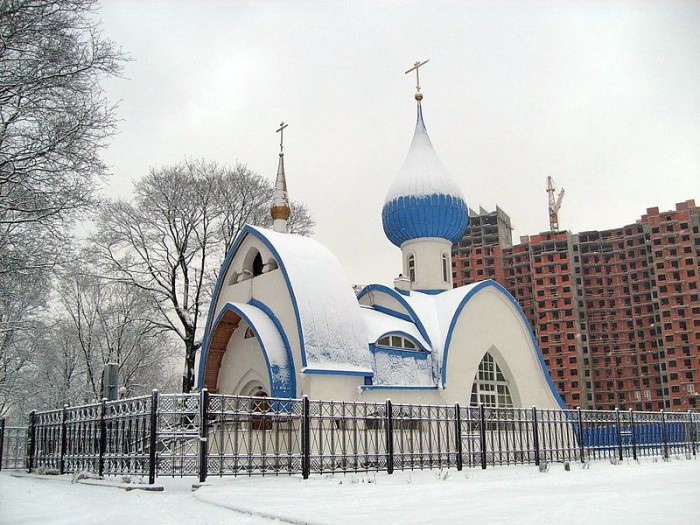 Церковь Иоанна Кронштадтского в Санкт-Петербурге на Ленинском