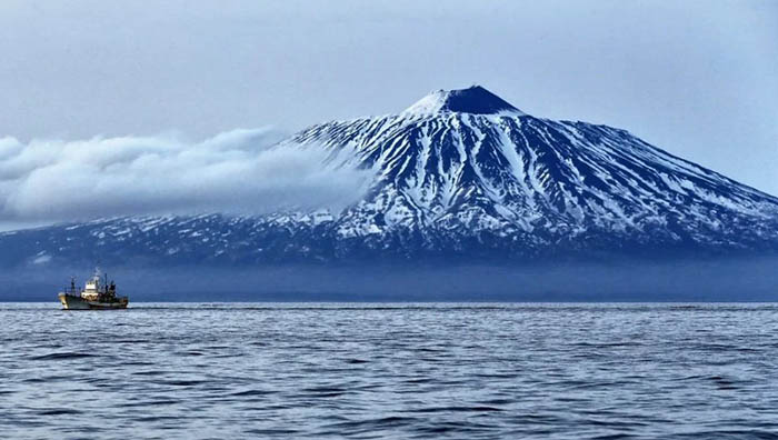 Остров Кунашир на карте с населенными пунктами. Фото