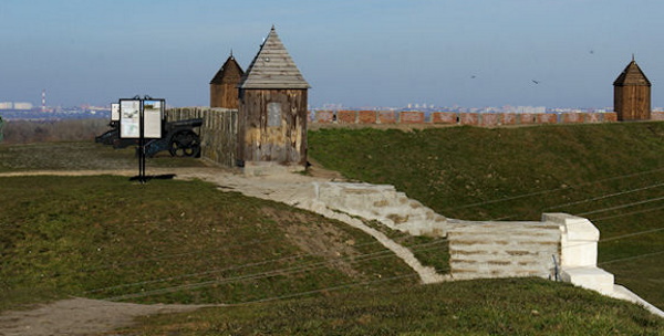 Азовская крепость, Азов. История, фото, на карте