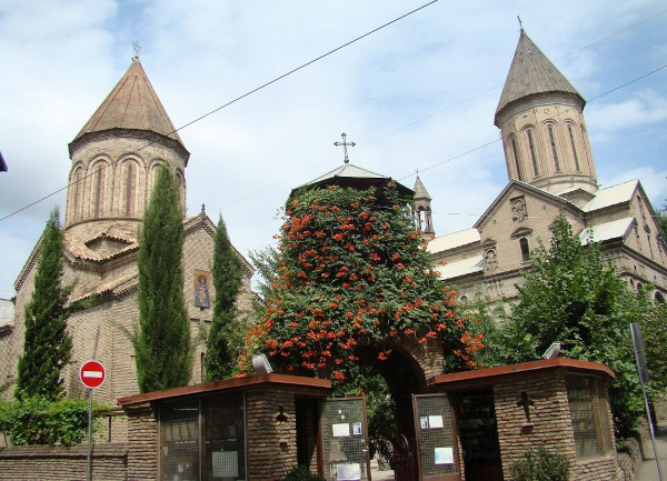 Храмы и церкви Тбилиси. Фото и названия