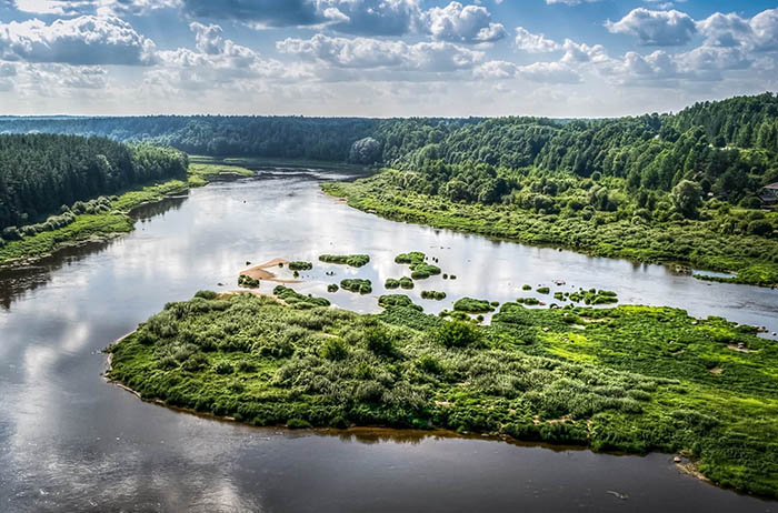 Западная Двина река на карте России, Беларуси. Куда впадает, исток