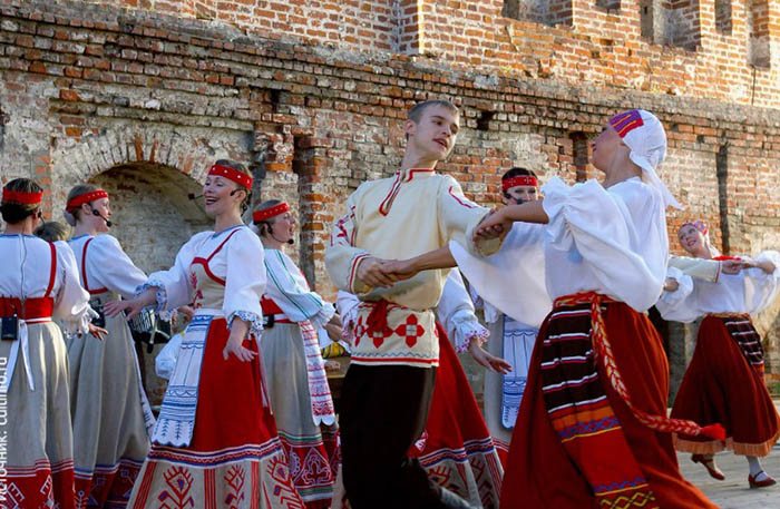 Финно-угорские народы России. Список, внешность, религия