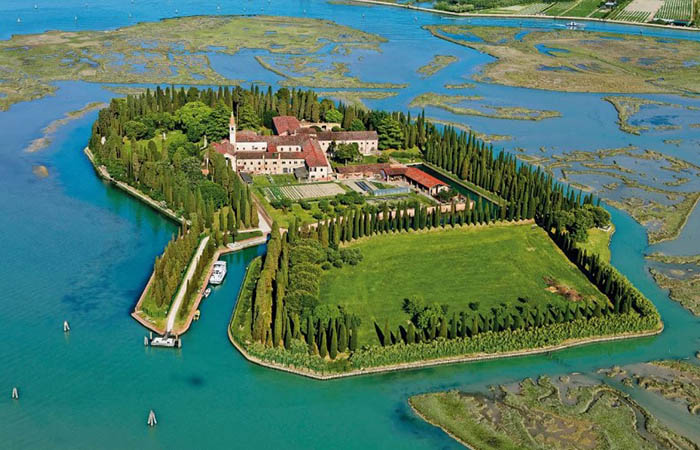 Остров Повелья (Poveglia), Италия. История, фото